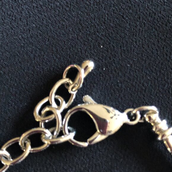 Gorgeous Bella Perlina Burgandy Red Charm Bracelet. One Size. - Picture 8 of 12